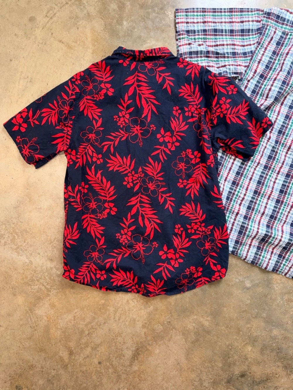 Old Navy Boys Tropical Hawaiian Button Down Shirt L 10-12 - Picture 2 of 4